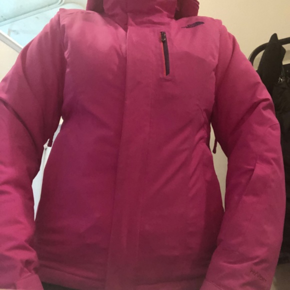 North Face Ski Jacket! - Picture 2 of 8